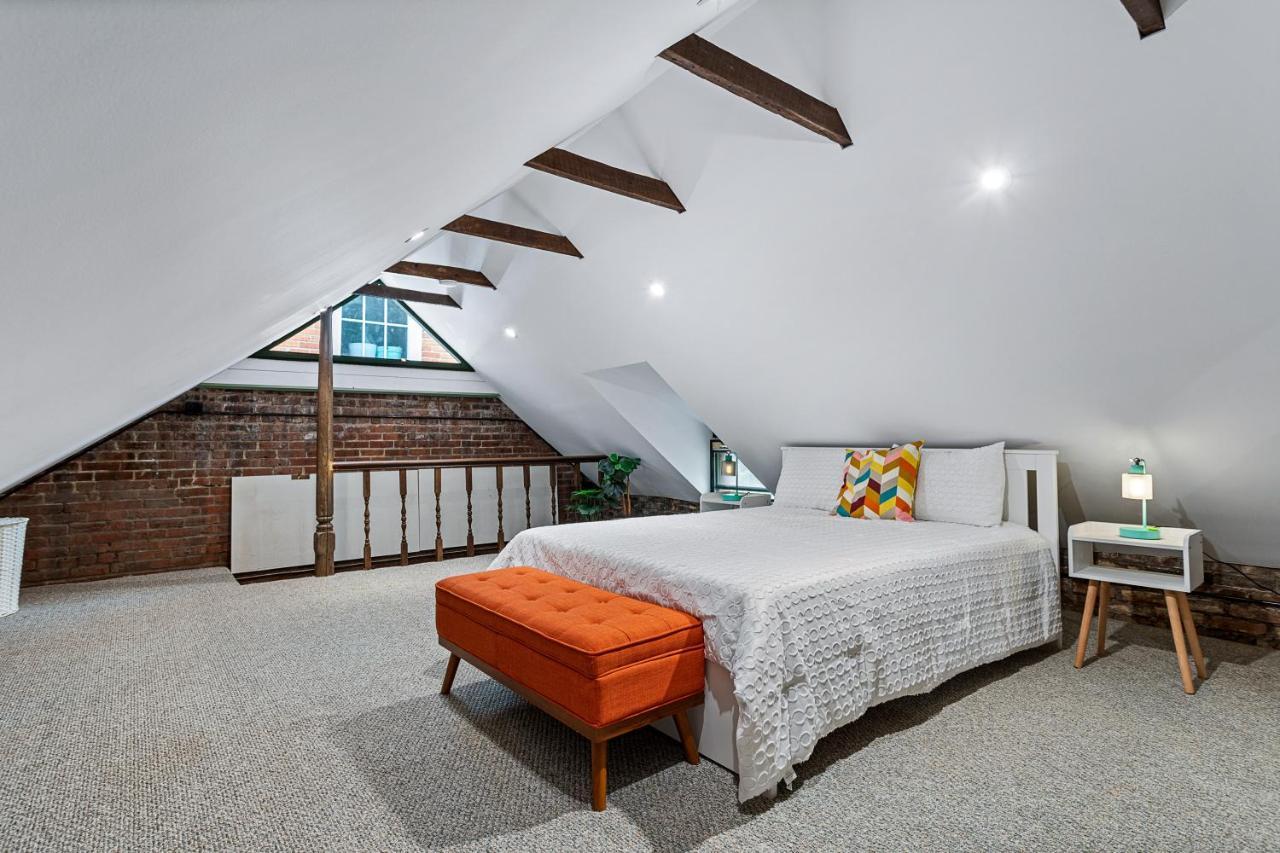 Private Loft Carriage House Walk Score 95 Alexandria Exterior photo
