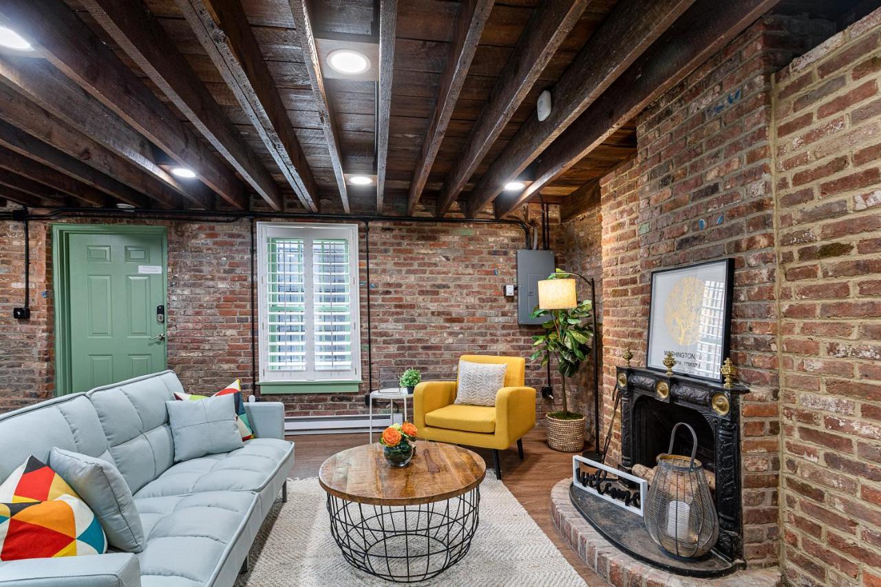 Private Loft Carriage House Walk Score 95 Alexandria Exterior photo
